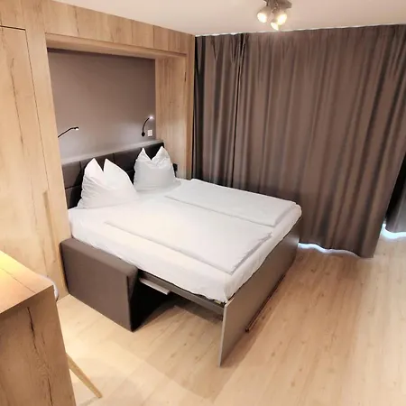 Apart-hotel Marina 4*