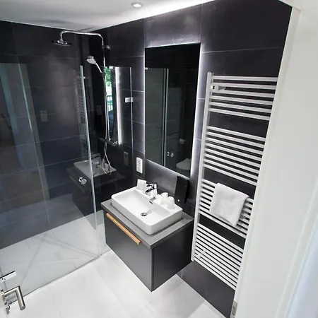 Lägenhetshotell Marina 4*